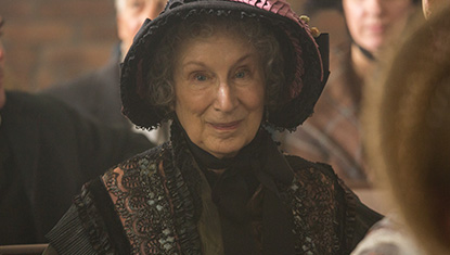 Margaret Atwood em participação especial em Alias Grace (Netflix)