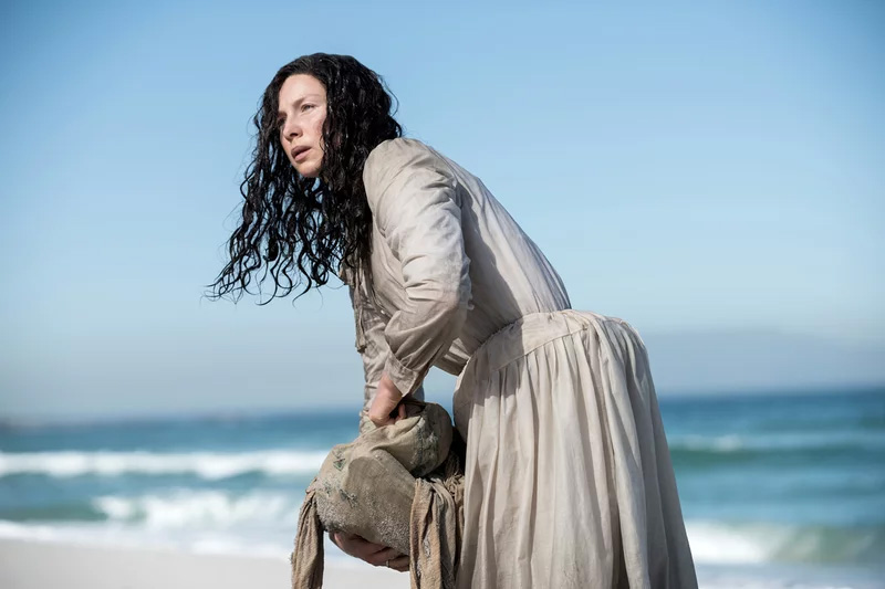 Caitriona Balfe como Claire em Outlander